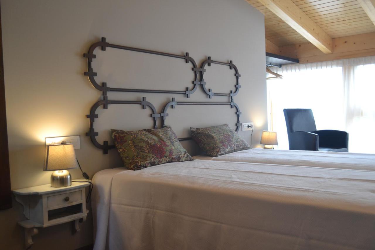 Pazo Larache Guest House Santa Cristina De Cobres Exterior photo
